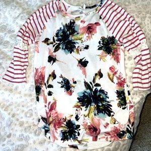 EST. 1949 fall floral eggshell ivory white maroon 3qtr sleeve with lace detail